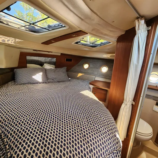 Moondance Yacht Photos Pics 