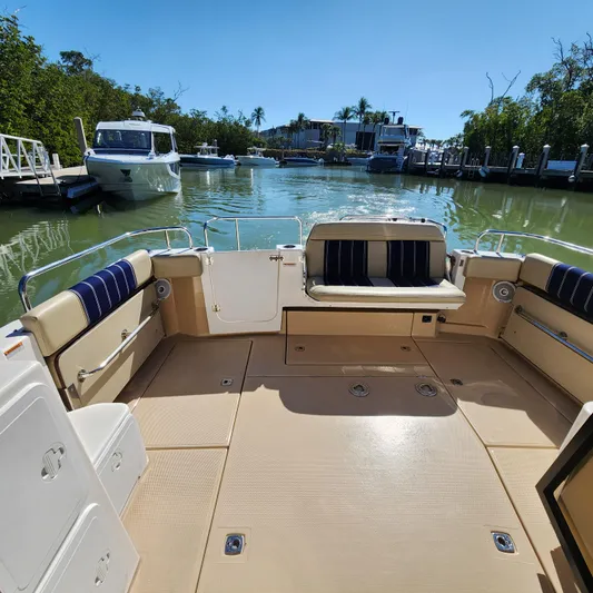 Moondance Yacht Photos Pics 