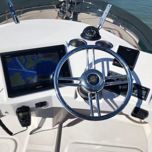 Moondance Yacht Photos Pics 