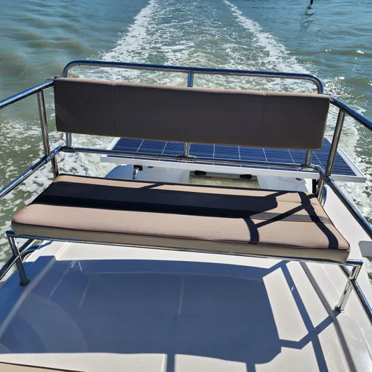 Moondance Yacht Photos Pics 