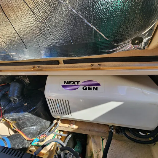 Moondance Yacht Photos Pics 