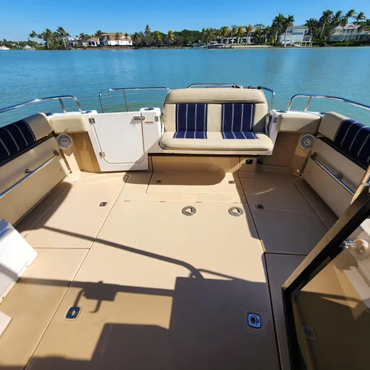 Moondance Yacht Photos Pics 