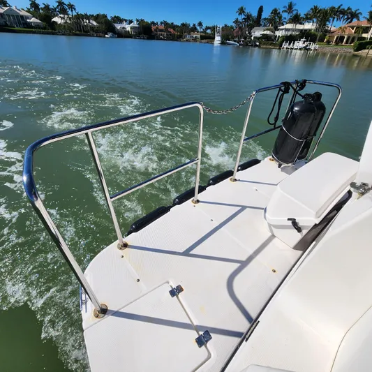 Moondance Yacht Photos Pics 