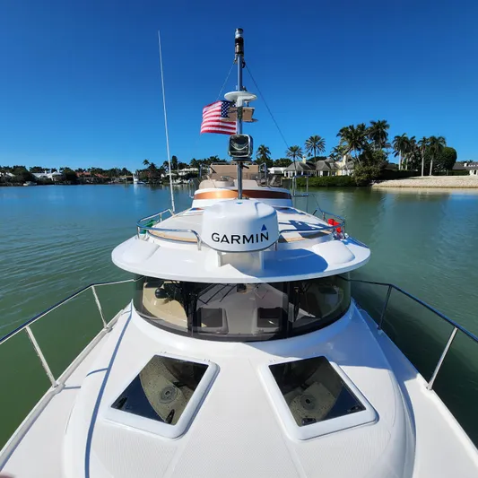 Moondance Yacht Photos Pics 