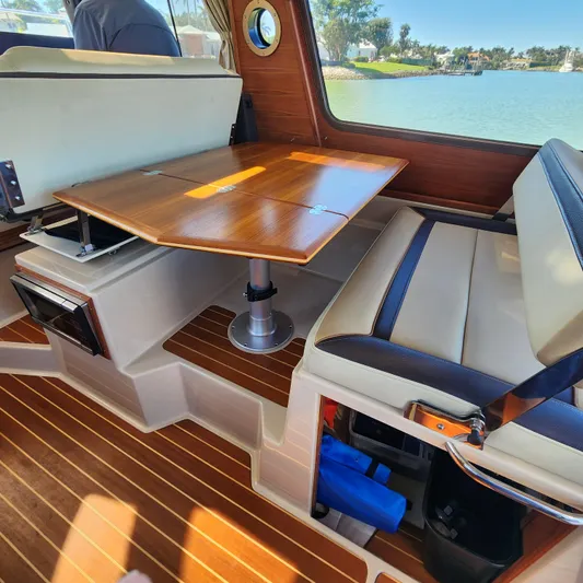 Moondance Yacht Photos Pics 