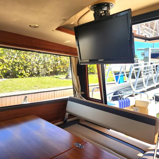 Moondance Yacht Photos Pics 