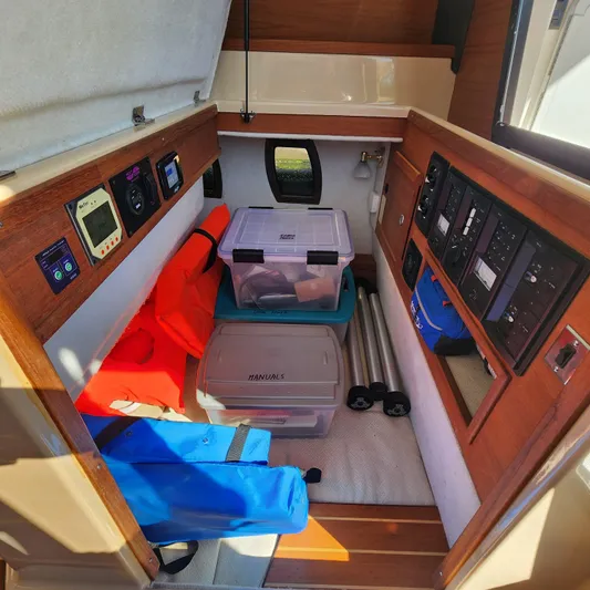 Moondance Yacht Photos Pics 