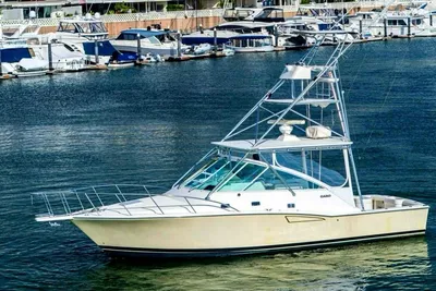 Cabo 35 Express