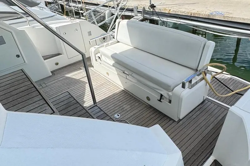  Yacht Photos Pics Stern cockpit with Shade