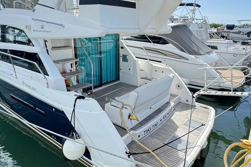  Yacht Photos Pics Easy stairs to flybridge.