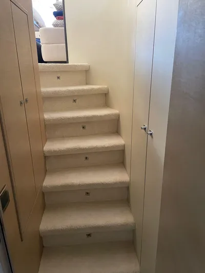 Bleu Blanc Yacht Photos Pics COUACH 2200