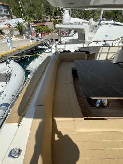 Bleu Blanc Yacht Photos Pics COUACH 2200