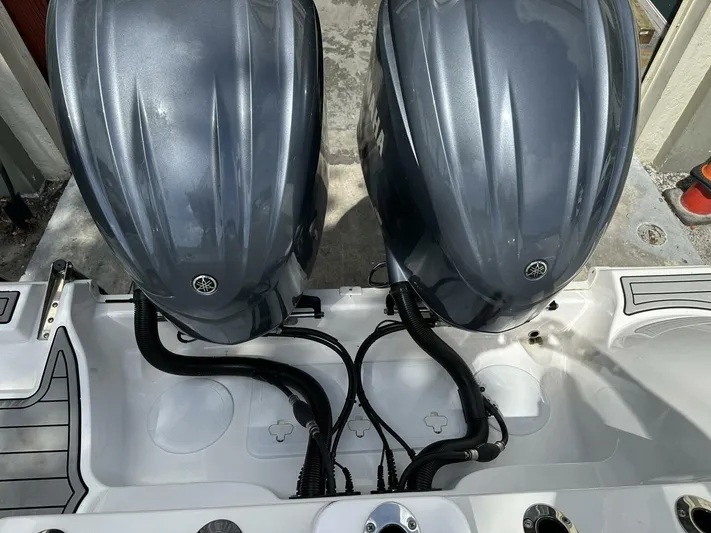  Yacht Photos Pics Twin Yamaha outboard engines on a 2022 Sea Fox 288 Commander boat.
