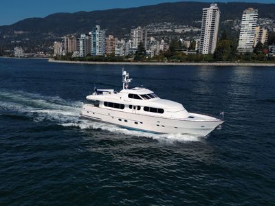 Yacht