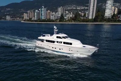 Grand Harbour 80'