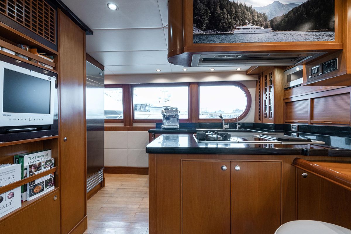 2003 Grand Harbour 80 