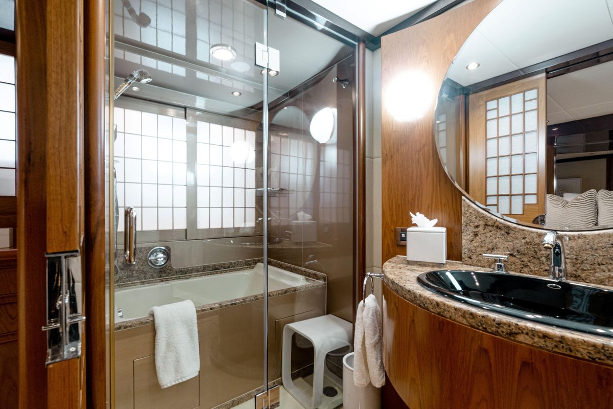 2003 Grand Harbour 80 