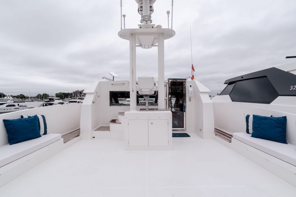 2003 Grand Harbour 80 