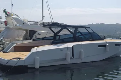 2016 Evo Yachts Evo R4