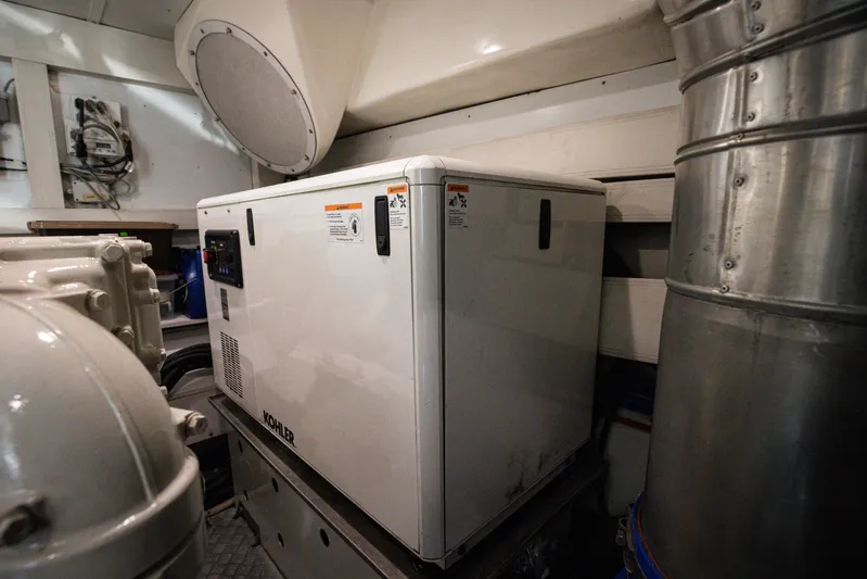 Tyche Yacht Photos Pics 