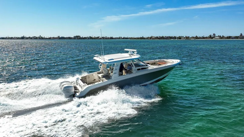 Zoe Yacht Photos Pics 