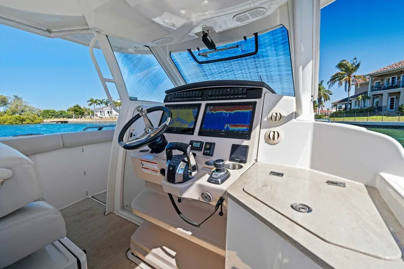 Zoe Yacht Photos Pics 