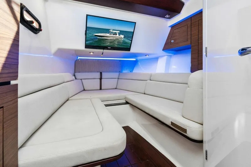 Zoe Yacht Photos Pics 