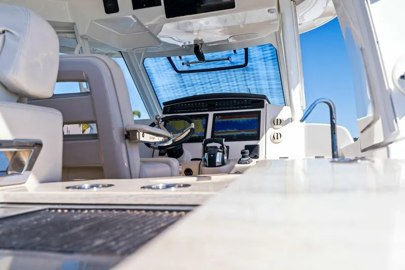 Zoe Yacht Photos Pics 