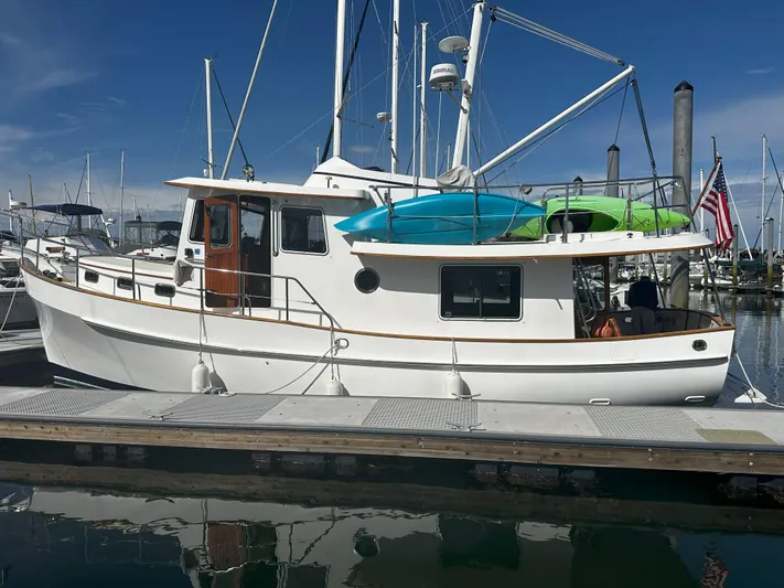 Brut Yacht Photos Pics 