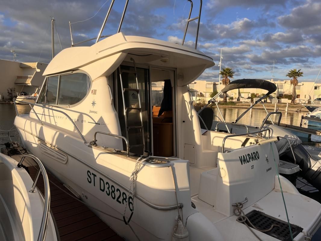 2007 Jeanneau Merry Fisher 805