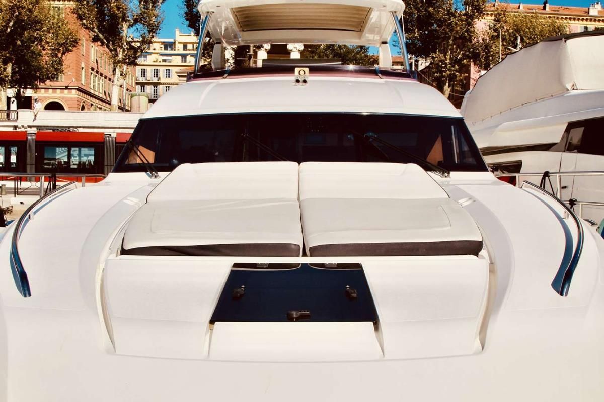 2014 Princess 83 