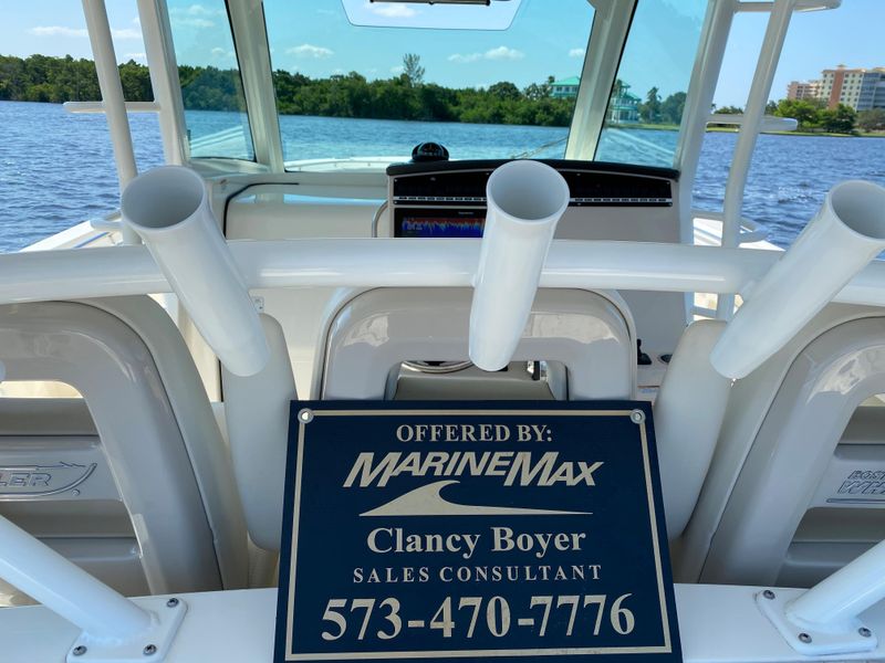 2021 Boston Whaler 380 Outrage