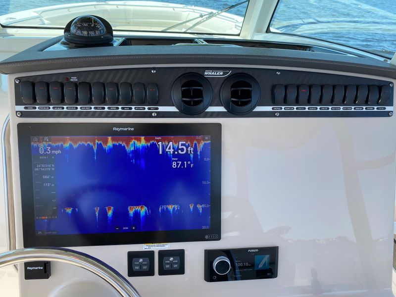 2021 Boston Whaler 380 Outrage