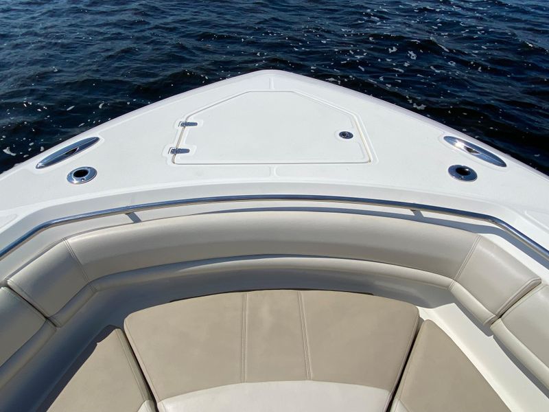 2021 Boston Whaler 380 Outrage