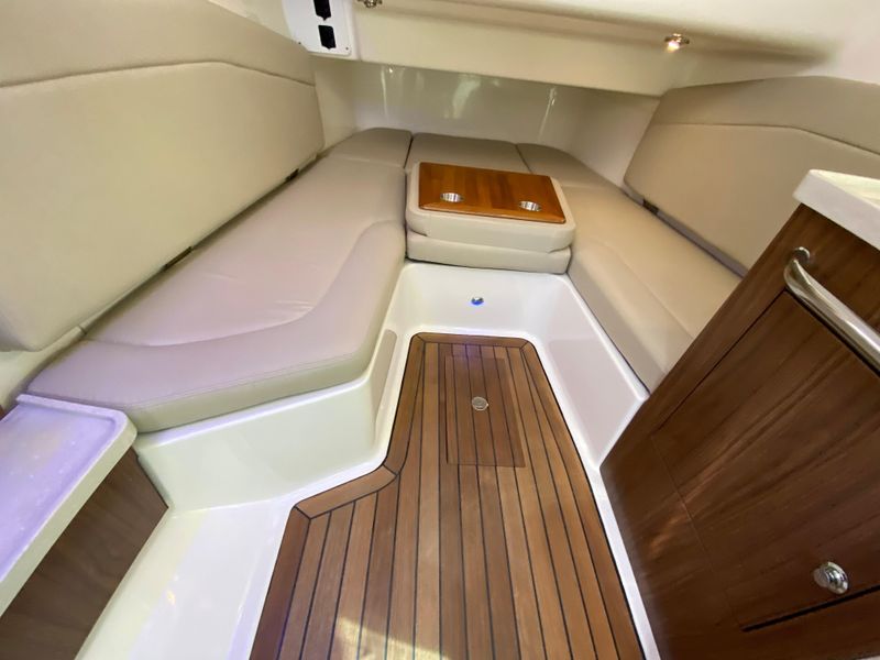 2021 Boston Whaler 380 Outrage