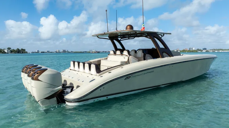 Champagne Lady Yacht Photos Pics 