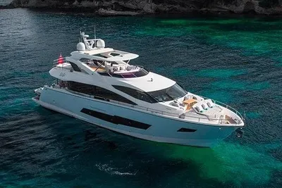 2015 Sunseeker 86 Yacht