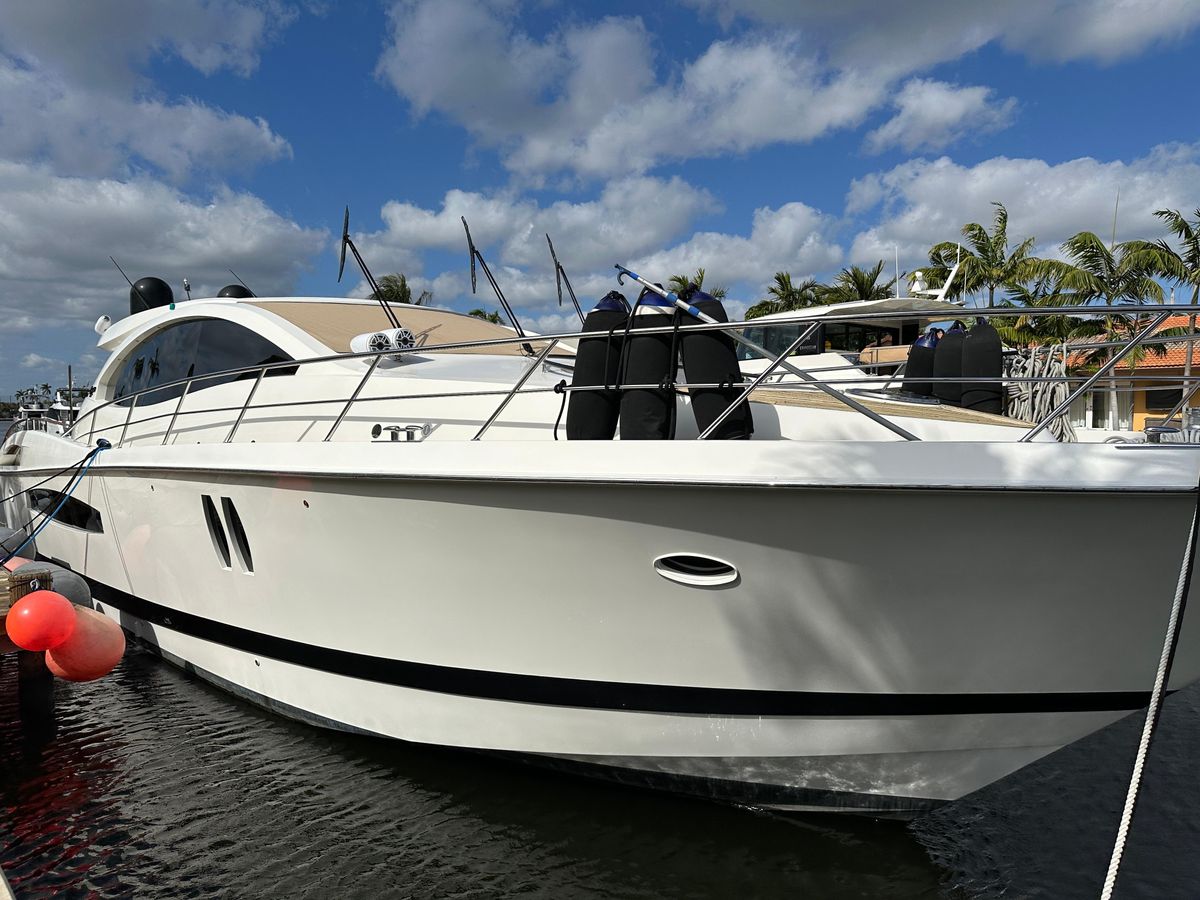 2009 Lazzara 76 