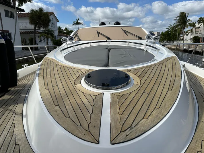 Volk Yacht Photos Pics 2009 Lazzara LSX 75 yacht with sleek deck design and luxurious features.