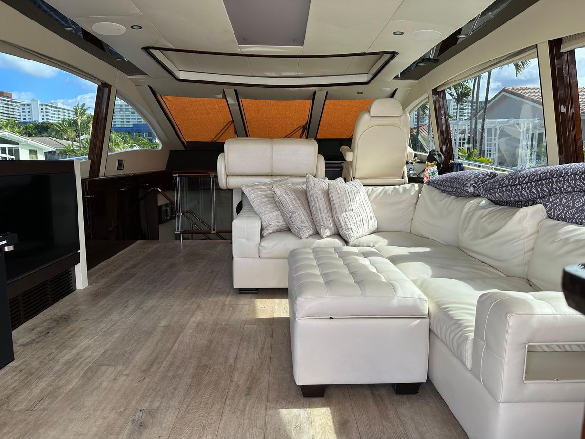 2009 Lazzara 76 