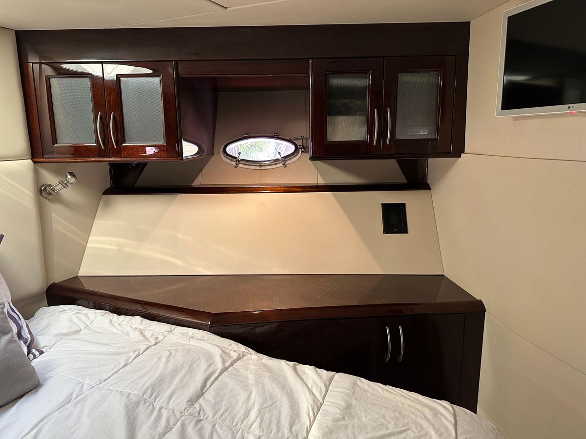 2009 Lazzara 76 