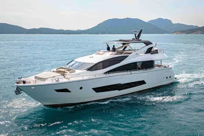 Sunseeker 86 Yacht