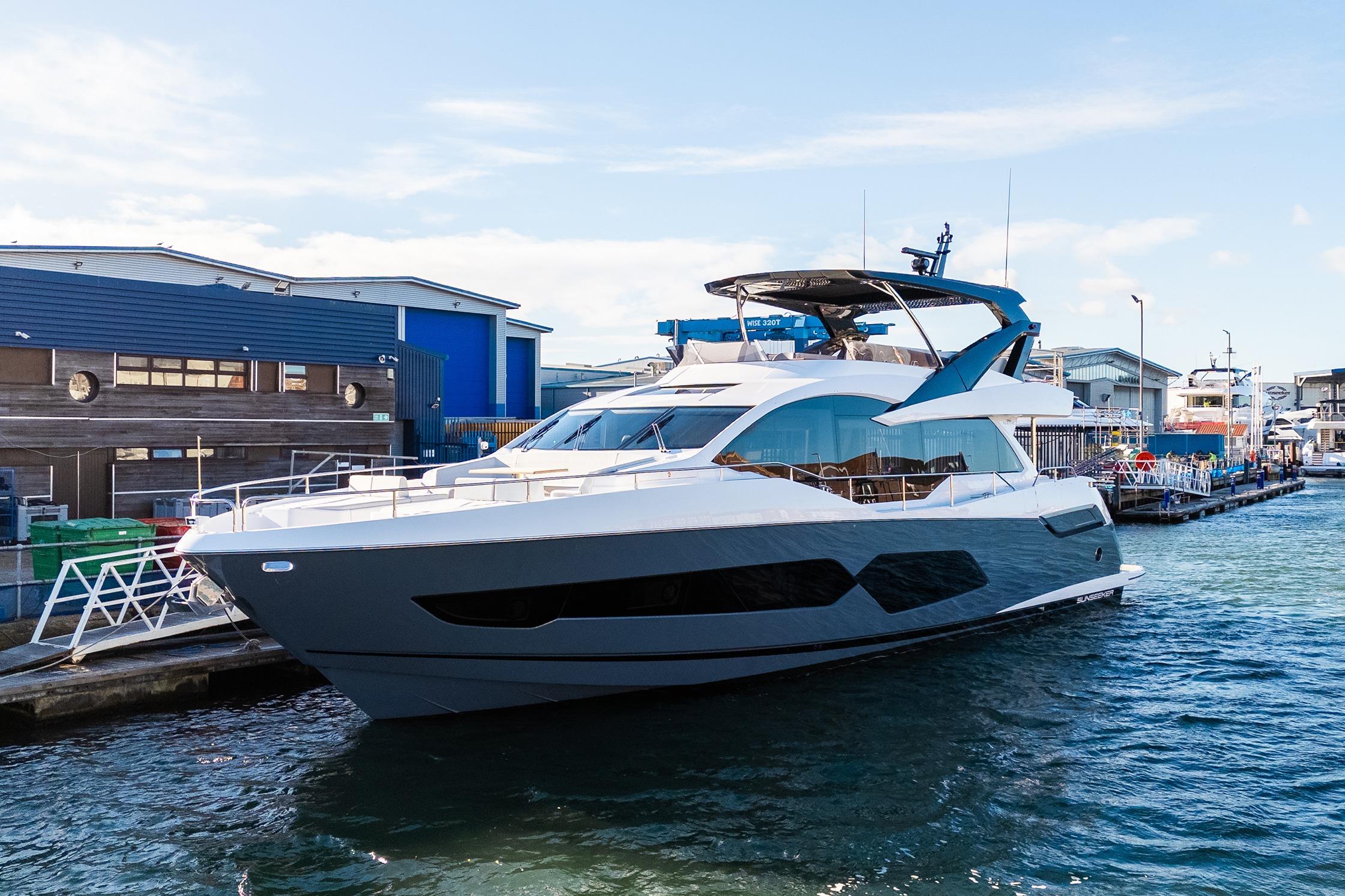 2026 Sunseeker 76 Yacht