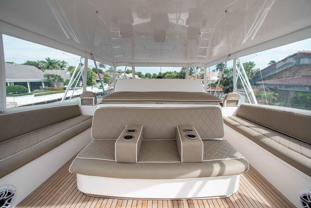 2006 Viking 74 