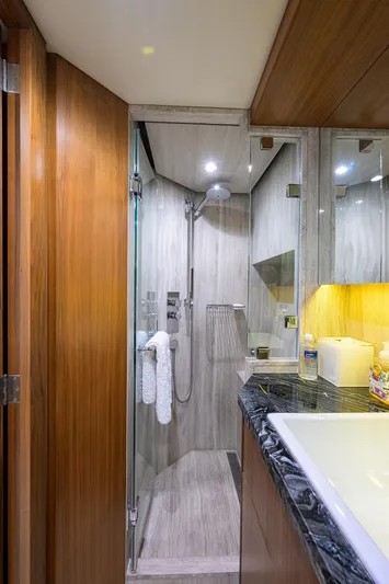 Indigo Yacht Photos Pics 