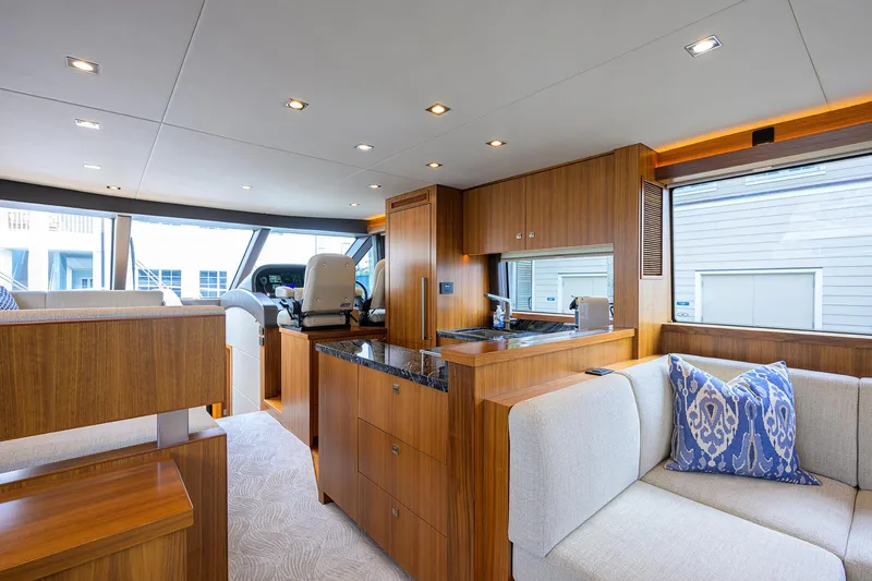 Indigo Yacht Photos Pics 