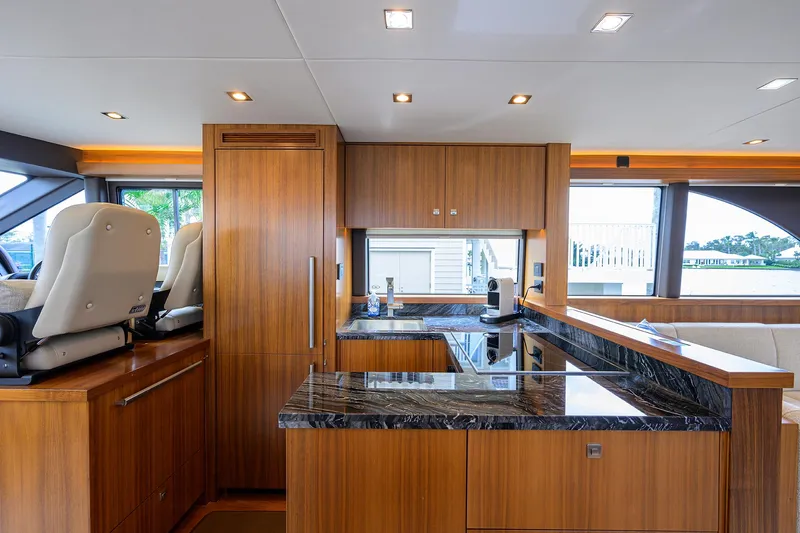 Indigo Yacht Photos Pics 