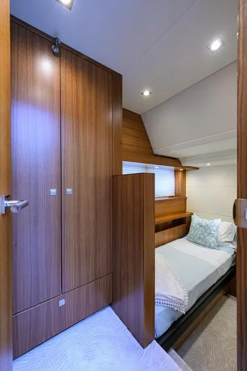 Indigo Yacht Photos Pics 