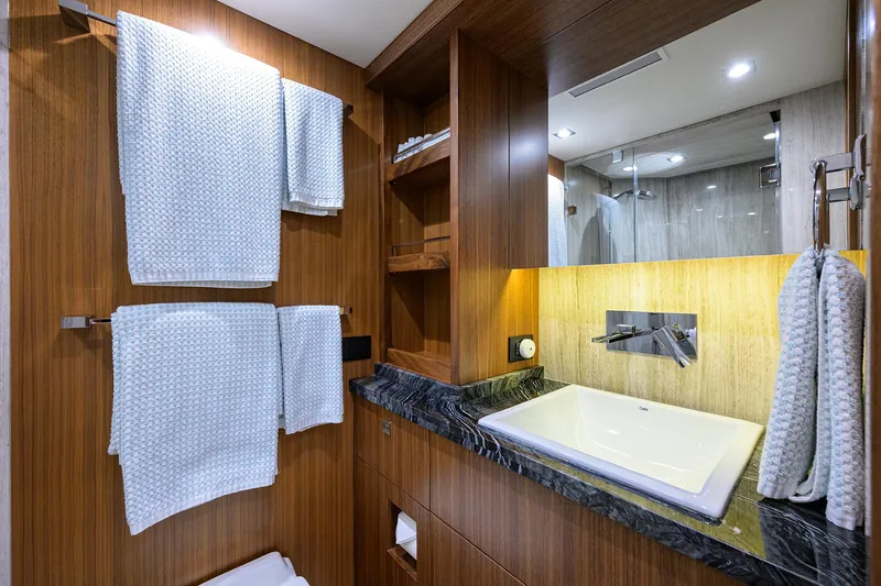 Indigo Yacht Photos Pics 