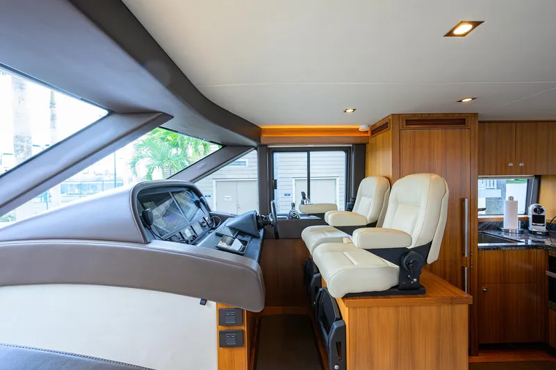 Indigo Yacht Photos Pics 